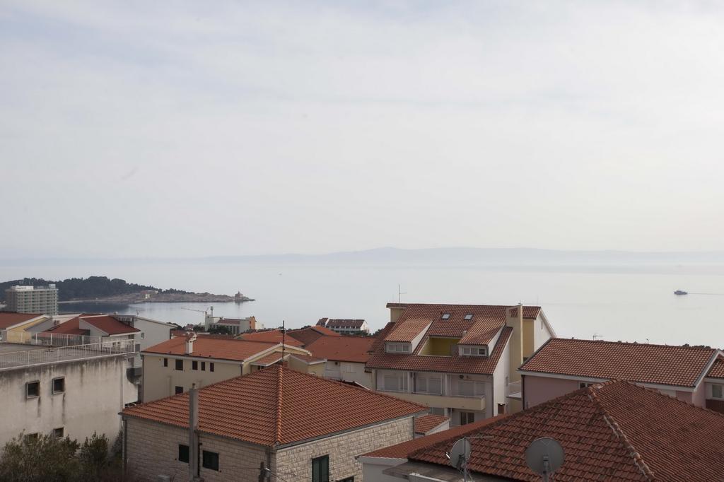 Apartments Dino Makarska Bagian luar foto